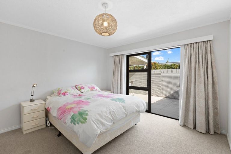 Photo of property in 2/16 Riverside Road, Orewa, 0931