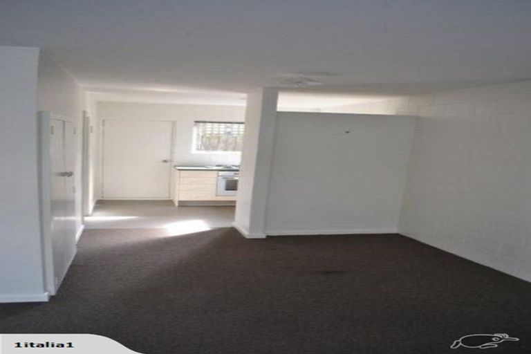 Photo of property in 4/34 Holly Road, St Albans, Christchurch, 8014