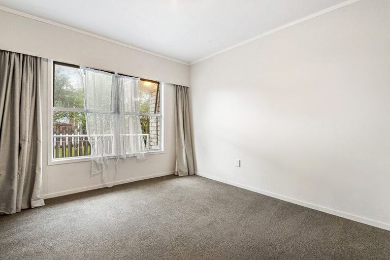 Photo of property in 11 Waitemata Road, Hauraki, Auckland, 0622