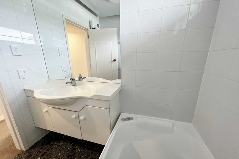 Photo of property in 53 Kirkwood Avenue, Upper Riccarton, Christchurch, 8041