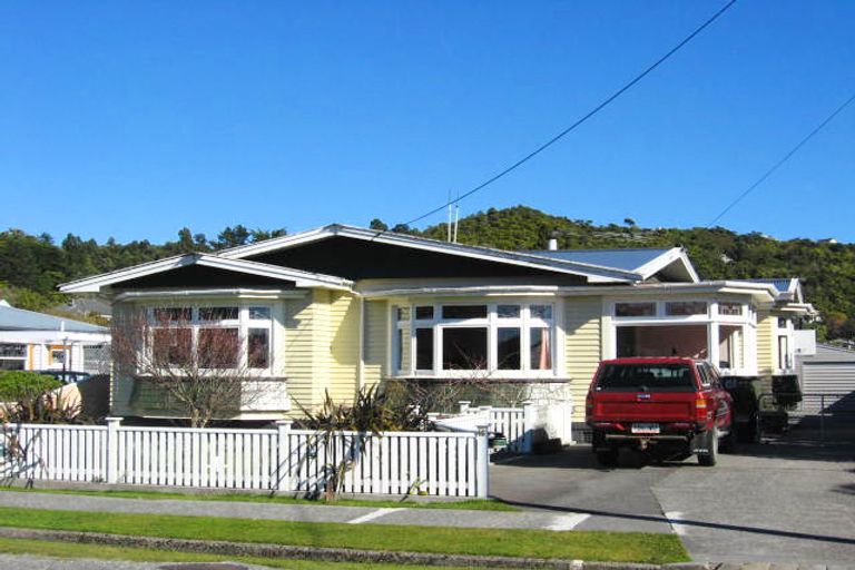 Photo of property in 46 Marlborough Street, Greymouth, 7805