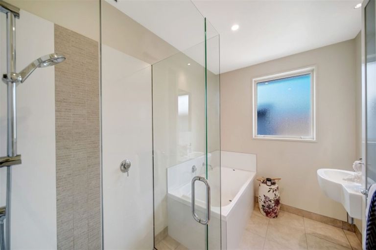 Photo of property in 7 Oratia Grove, Northwood, Christchurch, 8051