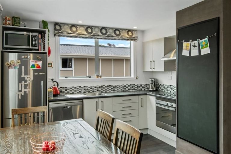 Photo of property in 111 Edinburgh Street, Pukekohe, 2120