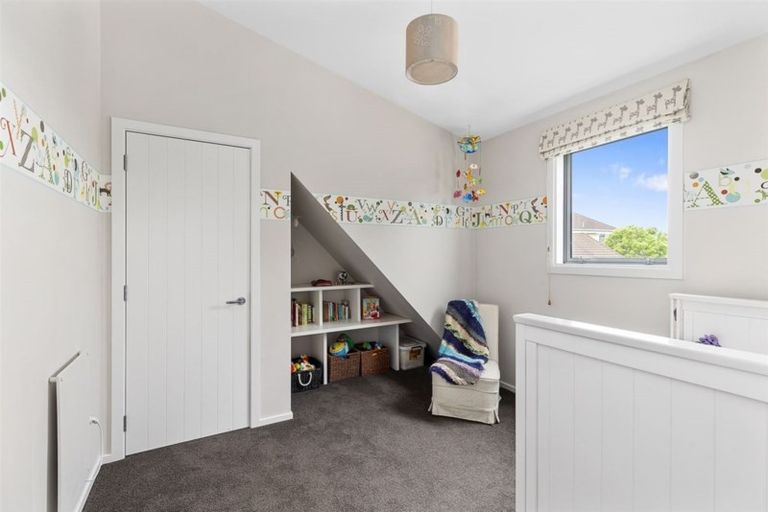 Photo of property in 88 Mercury Way, Whitby, Porirua, 5024