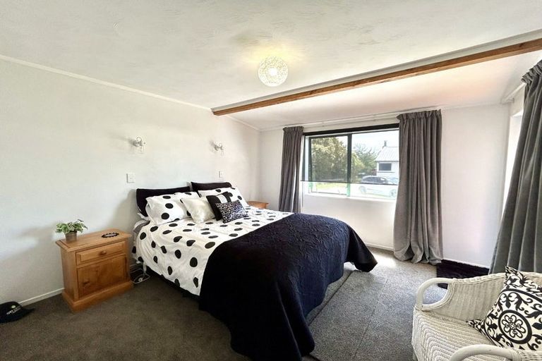 Photo of property in 17 Glenfield Road, Owhata, Rotorua, 3010
