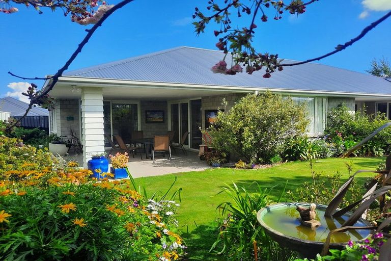 Photo of property in 37 Oak Ridge Drive, Te Awamutu, 3800