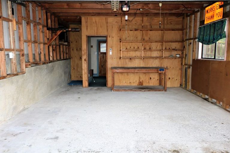 Photo of property in 10 Finn Place, Titahi Bay, Porirua, 5022
