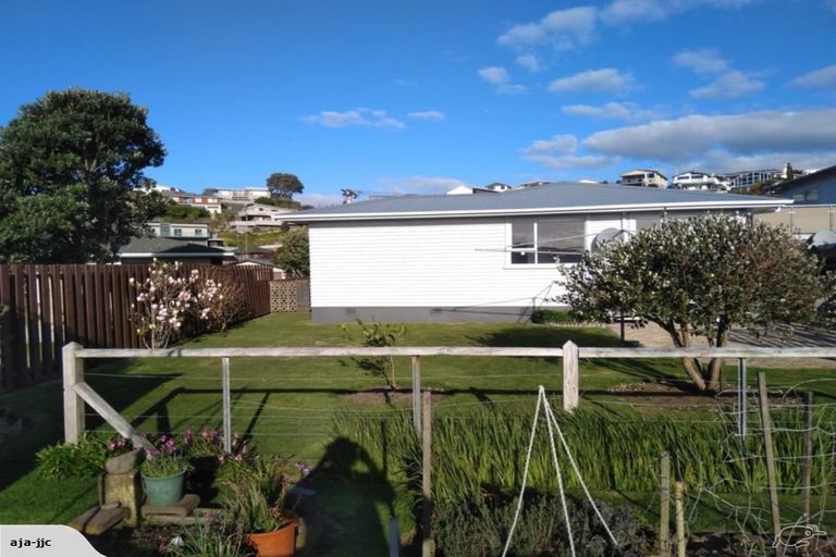 Photo of property in 33 Rosendale Avenue, Spotswood, New Plymouth, 4310