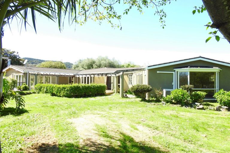 Photo of property in 271 Cossey Road, Drury, 2577