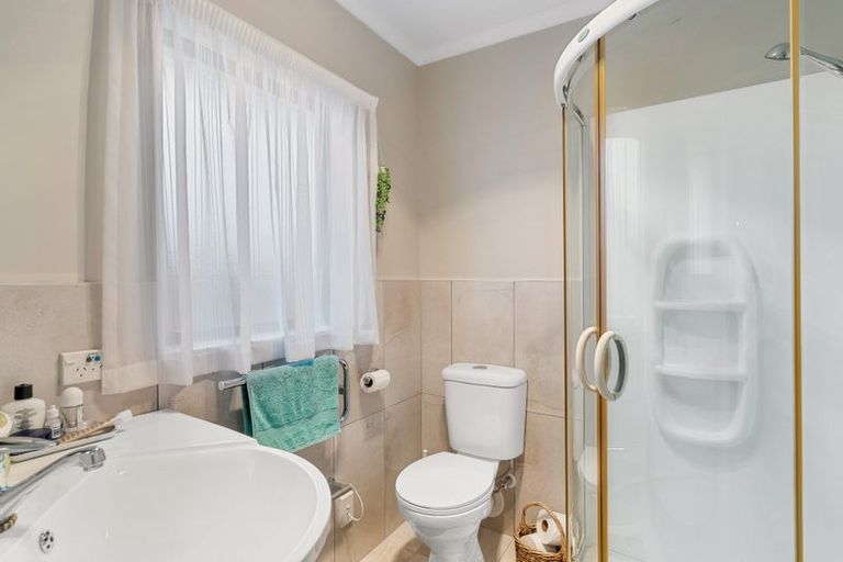 Photo of property in 2/16 Travers Place, Northpark, Auckland, 2013