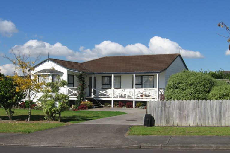 Photo of property in 5 Glenhaven Place, Te Atatu Peninsula, Auckland, 0610