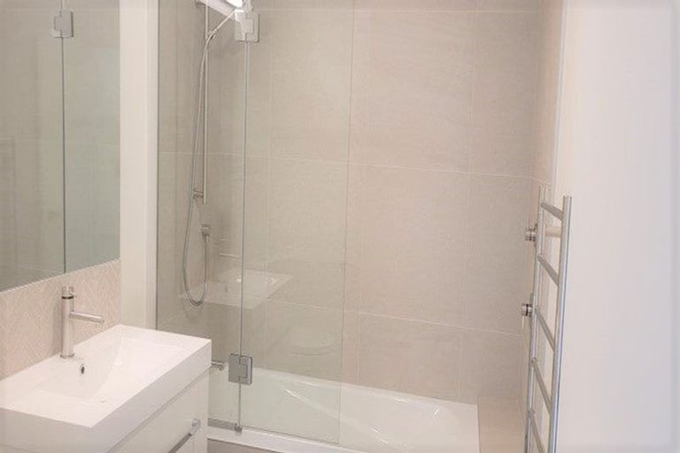 Photo of property in 39 Holystone Road, Whitby, Porirua, 5024