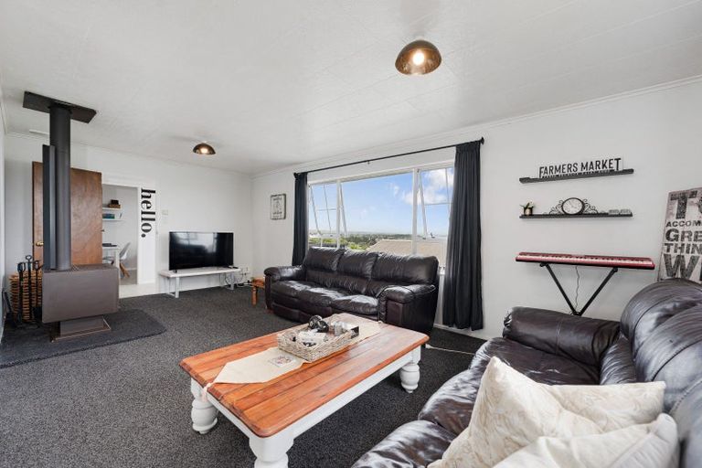 Photo of property in 37 Fraser Drive, Feilding, 4702