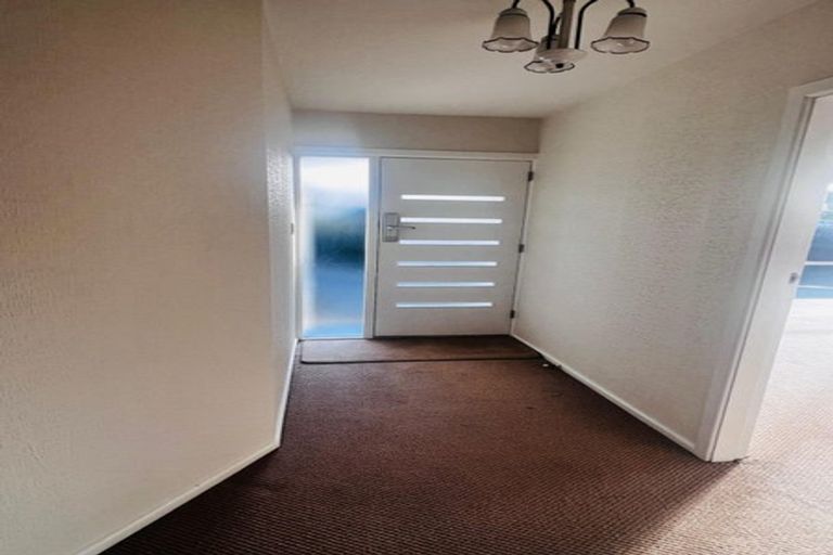 Photo of property in 35 Colesbury Street, Bishopdale, Christchurch, 8053