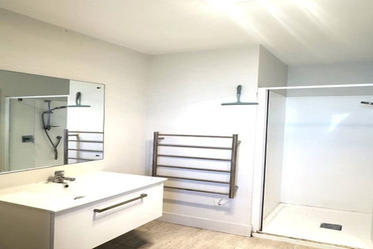 Photo of property in 53a Robertson Road, Favona, Auckland, 2024