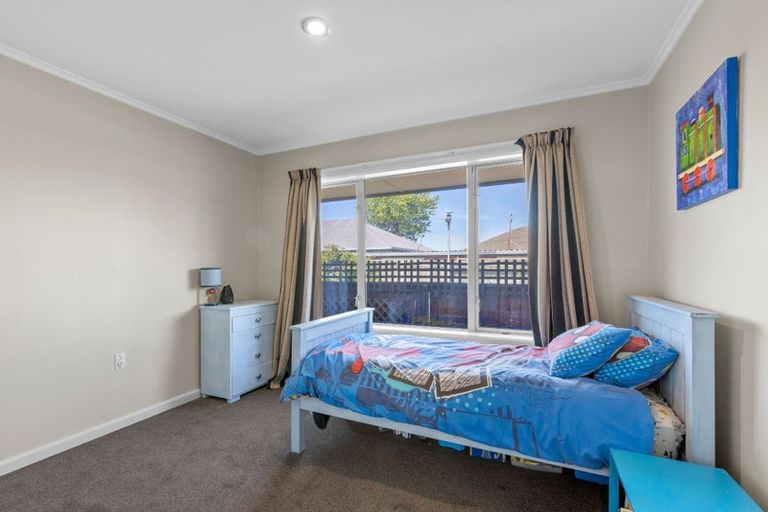 Photo of property in 33 Brynley Street, Hornby, Christchurch, 8042