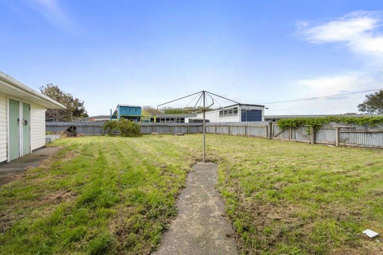 Photo of property in 3 Clifton Street, Bulls, 4818