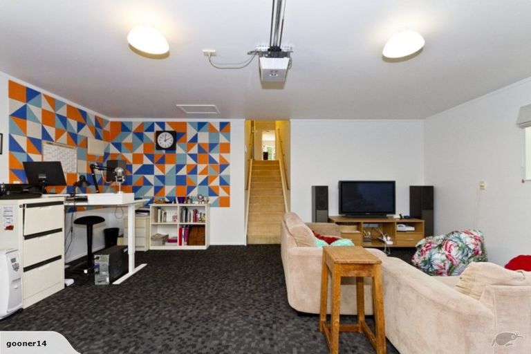 Photo of property in 22 Palmgreen Court, Stanmore Bay, Whangaparaoa, 0932