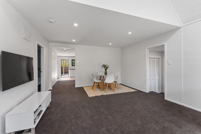 Photo of property in 28 Kaka Road, Raumati Beach, Paraparaumu, 5032