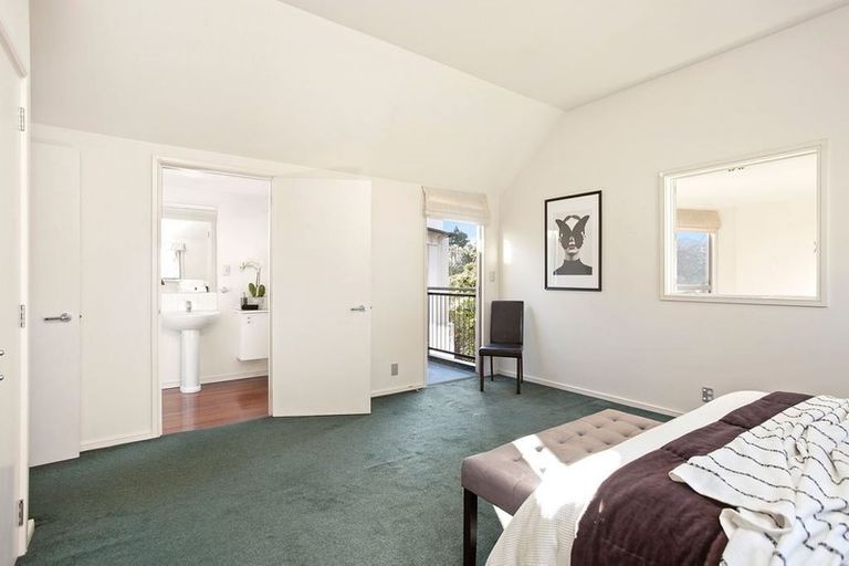 Photo of property in 2/37 Poynder Avenue, Merivale, Christchurch, 8014