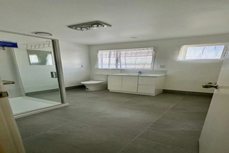 Photo of property in 26 Blanche Way, Half Moon Bay, Auckland, 2012