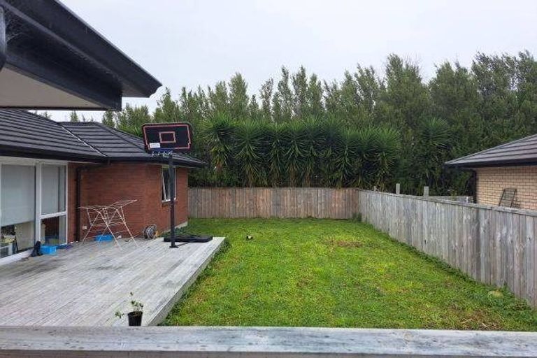 Photo of property in 30 Leebank Crescent, Riverhead, 0820