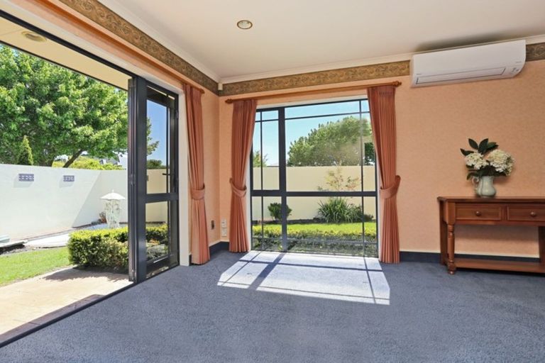 Photo of property in 150 Avenue Road, Greenmeadows, Napier, 4112