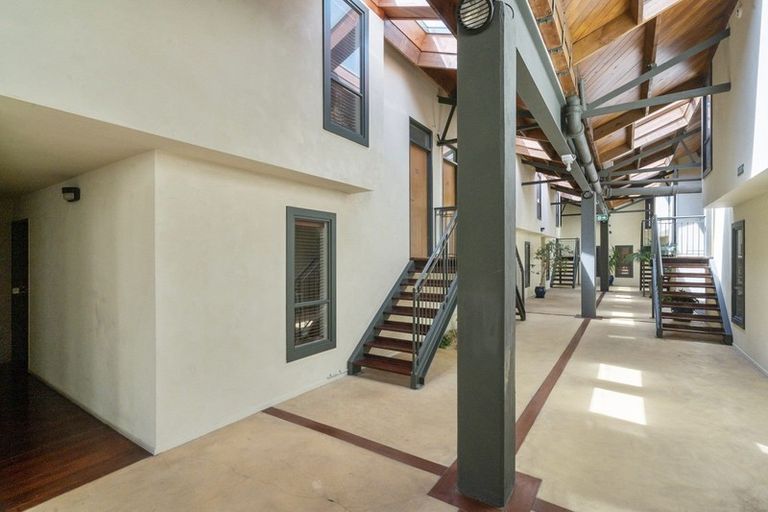 Photo of property in Metro Apartments, 11/220u Thorndon Quay, Pipitea, Wellington, 6011