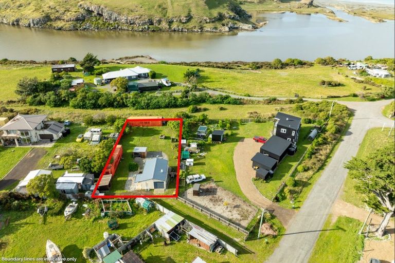 Photo of property in 43 Lake Terrace Road, Little River, 7591