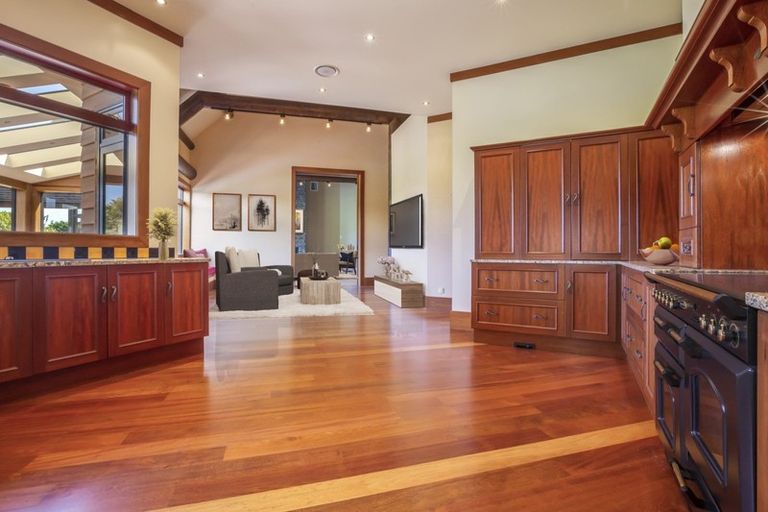 Photo of property in 132 Milne Drive, Paraparaumu, 5032