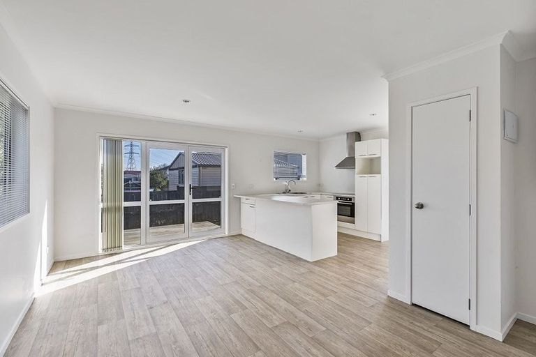 Photo of property in 103 Flat Bush Road, Clover Park, Auckland, 2023