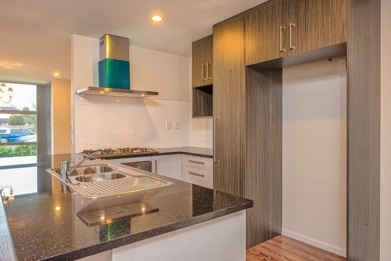 Photo of property in 200 Porchester Road, Takanini, 2112
