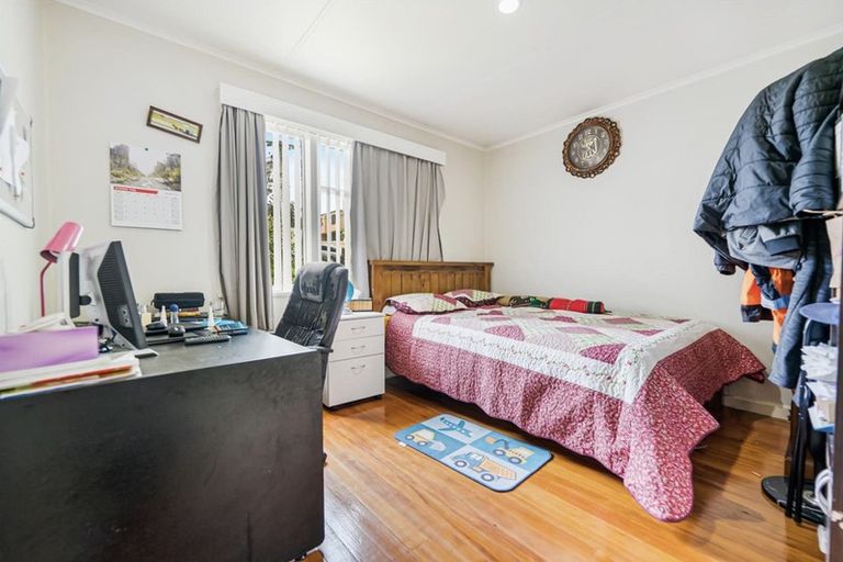 Photo of property in 50 Routley Drive, Glen Eden, Auckland, 0602