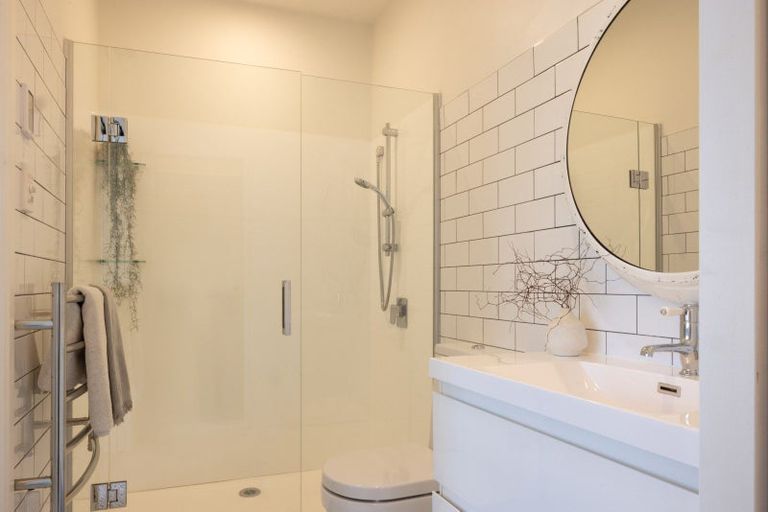 Photo of property in 77 Derby Street, St Albans, Christchurch, 8014