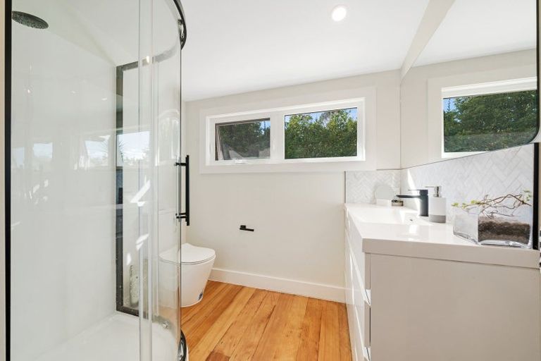 Photo of property in 176 Wishart Road, Helensville, 0875