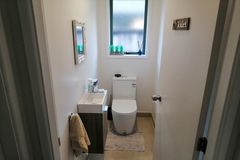 Photo of property in 4 Nobleman Place, Hamilton East, Hamilton, 3216