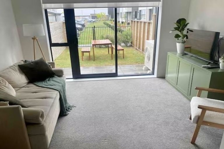 Photo of property in 19 John Street, Petone, Lower Hutt, 5012