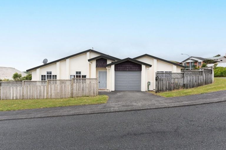 Photo of property in 20 Kentwood Drive, Woodridge, Wellington, 6037