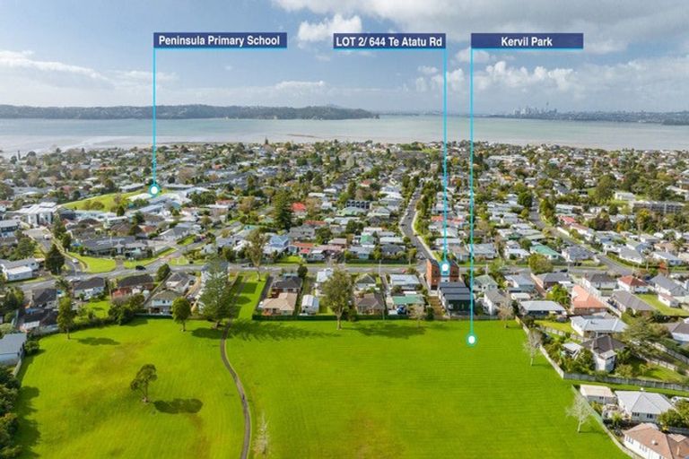 Photo of property in 2/644 Te Atatu Road, Te Atatu Peninsula, Auckland, 0610