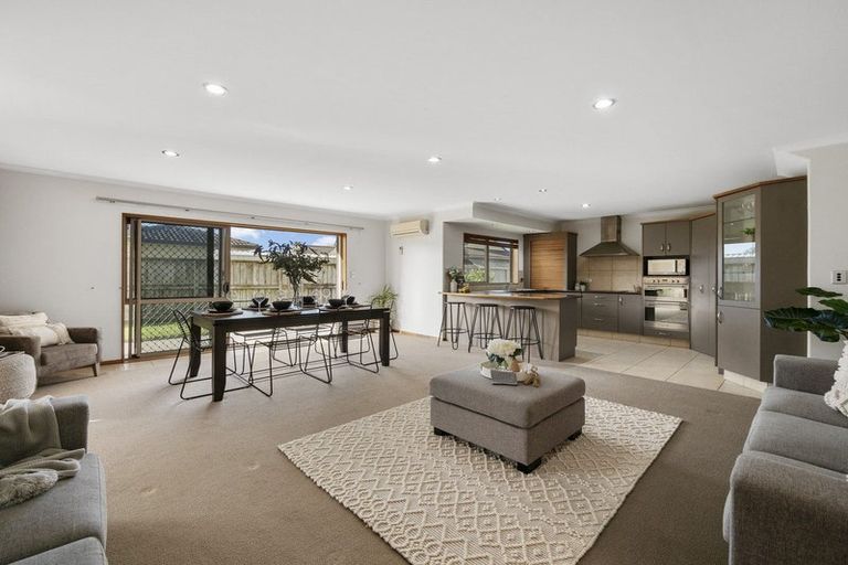 Photo of property in 5 Shire Place, Papamoa Beach, Papamoa, 3118