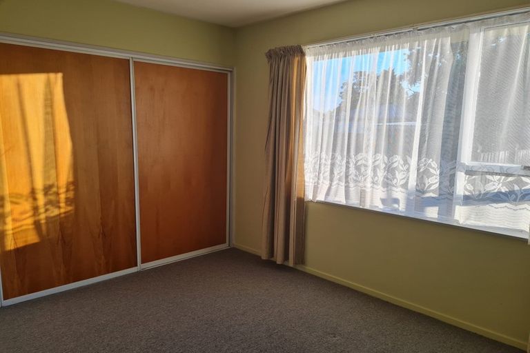 Photo of property in 2/126 Springs Road, Hornby, Christchurch, 8042