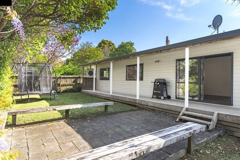Photo of property in 1/3 Matama Road, Glen Eden, Auckland, 0602