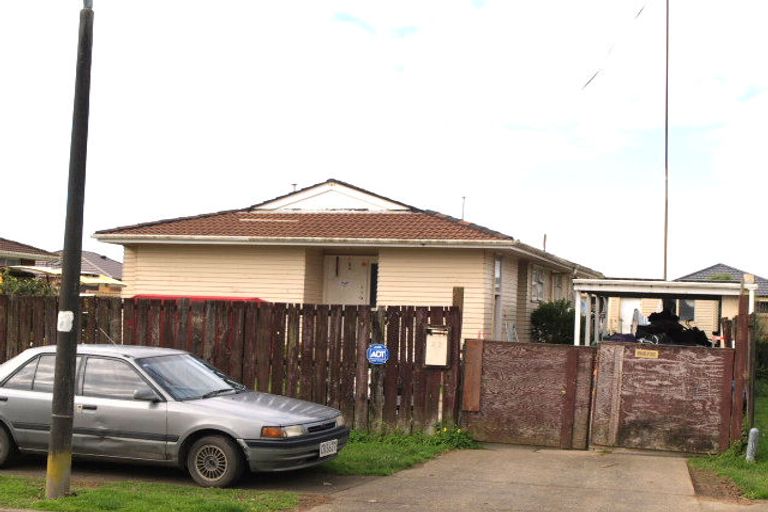 Photo of property in 22 Donnell Avenue, Favona, Auckland, 2024