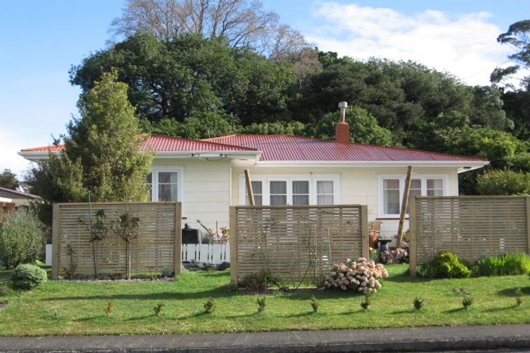 Photo of property in 14 Ford Avenue, Te Kamo, Whangarei, 0112