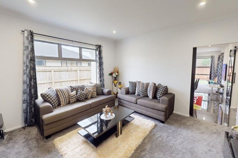 Photo of property in 12 Ivy Lane, Kelvin Grove, Palmerston North, 4414