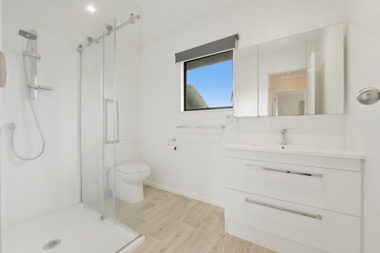 Photo of property in 11 Lickfold Lane, Pukete, Hamilton, 3200