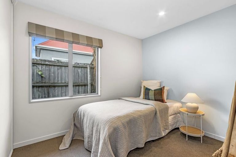 Photo of property in 6 Gresford Street, Edgeware, Christchurch, 8013