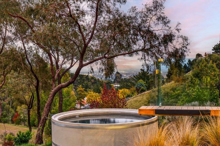 Photo of property in 248 Durham Drive, Havelock North, 4130