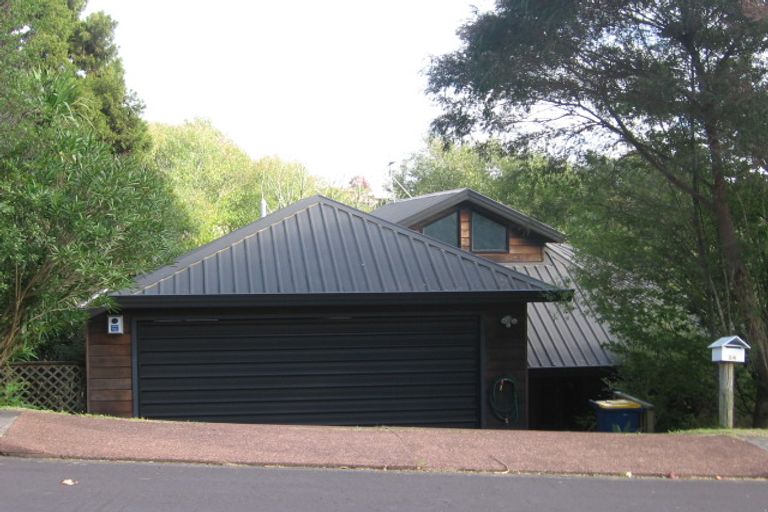 Photo of property in 24 Woodfern Crescent, Titirangi, Auckland, 0604