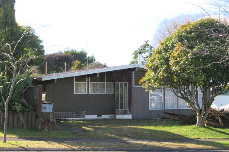 Photo of property in 11 Splitt Avenue, Glenview, Hamilton, 3206